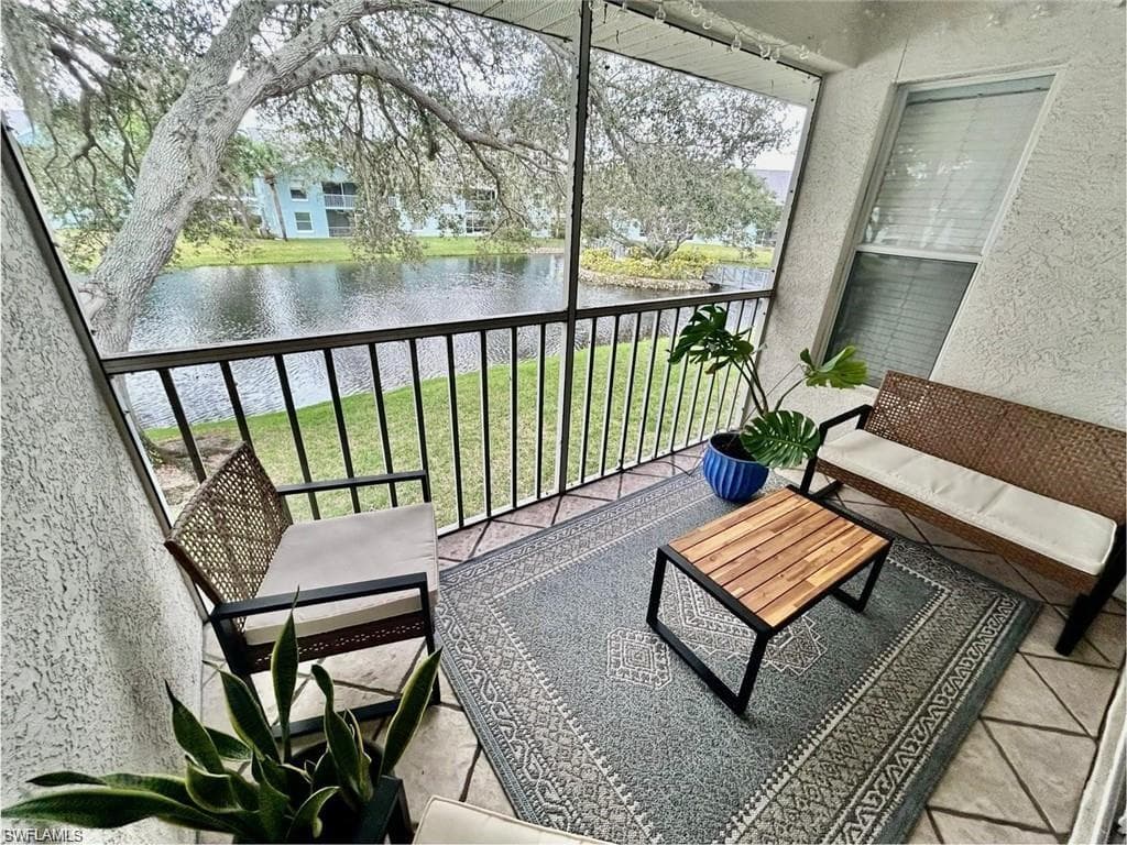 137 Wading Bird Cir F203, Naples, FL 34110-13