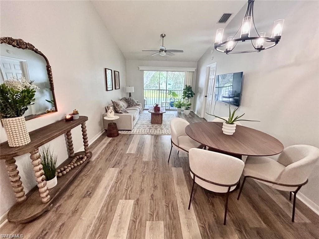 137 Wading Bird Cir F203, Naples, FL 34110-1