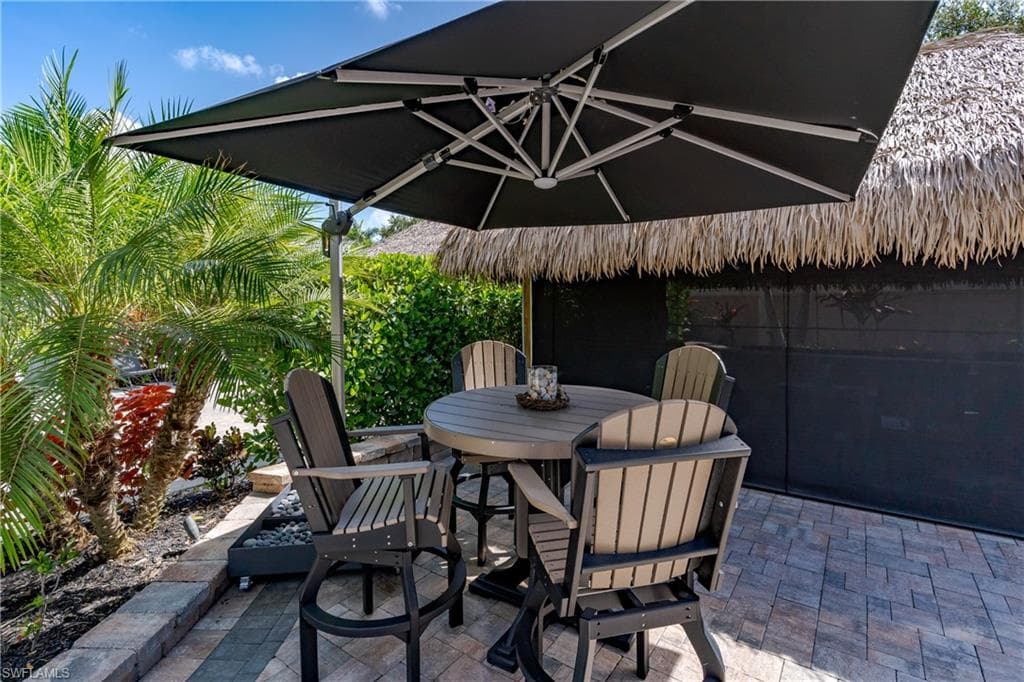 13571 Snook Cir, Naples, FL 34114-15