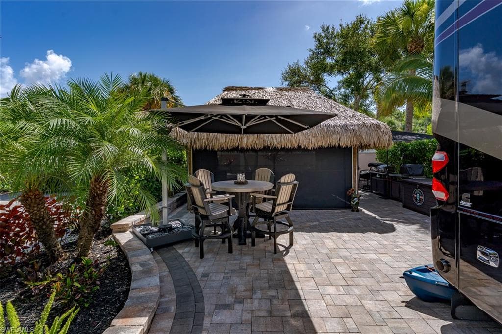 13571 Snook Cir, Naples, FL 34114-26