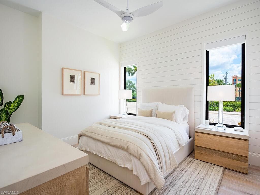 1130 3rd Ave S 109, Naples, FL 34102-11