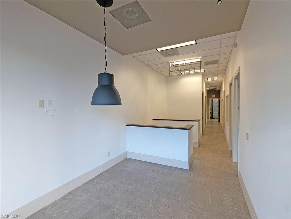 3940 Radio Rd 110, Naples, FL 34104-5
