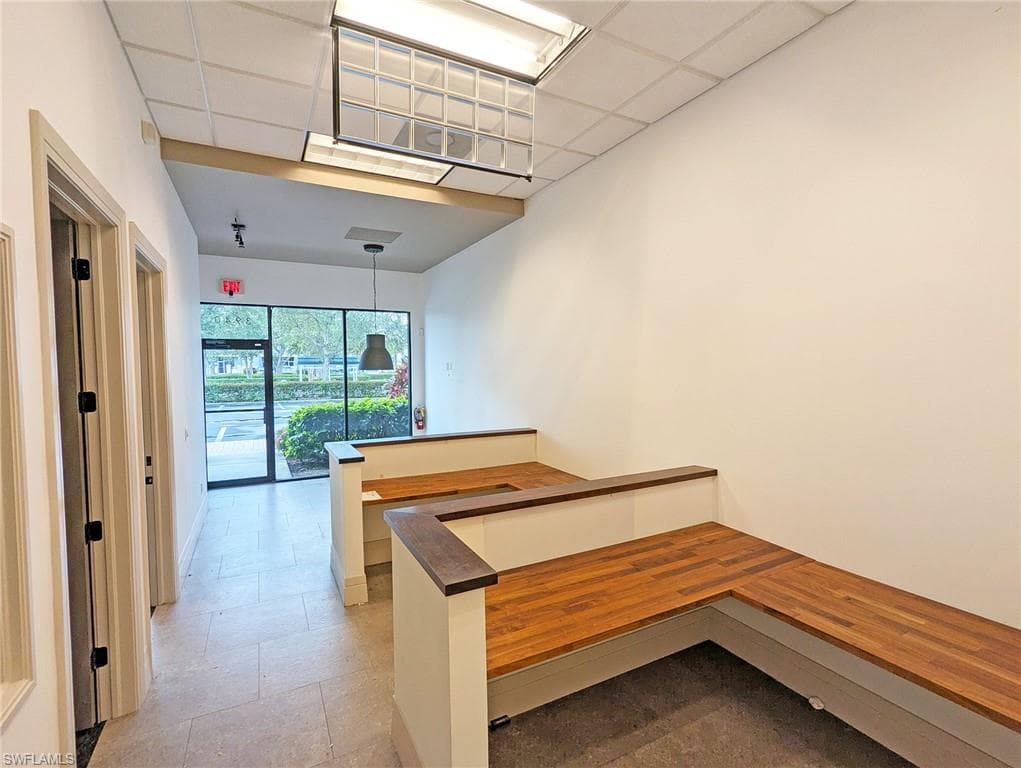 3940 Radio Rd 110, Naples, FL 34104-6