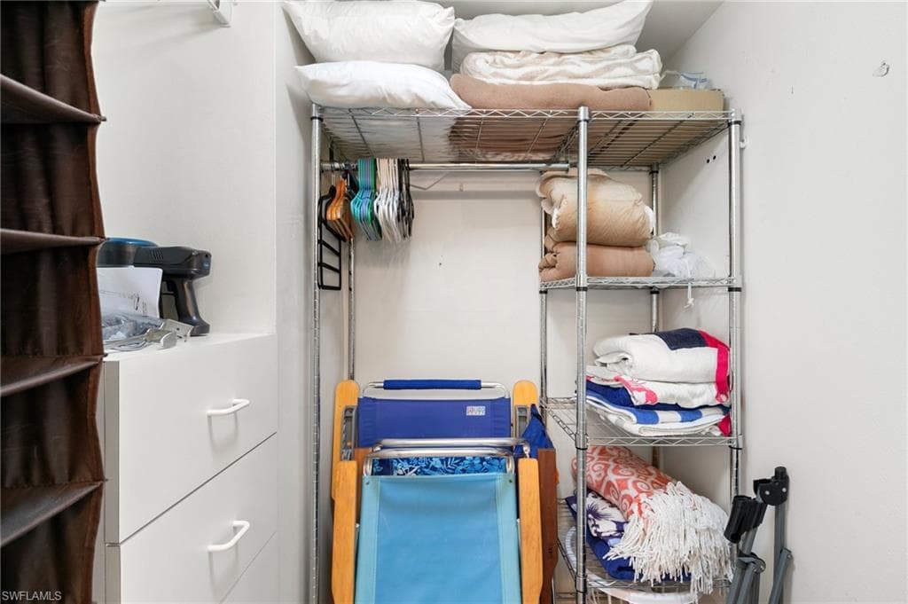 180 Seaview Ct 314, Marco Island, FL 34145-27