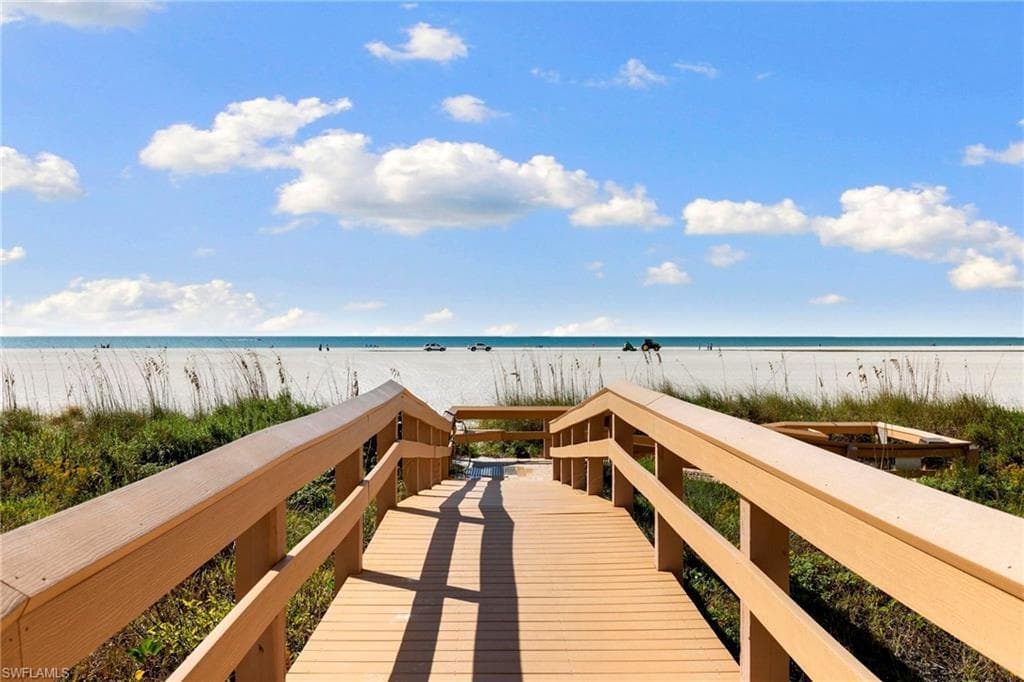 180 Seaview Ct 314, Marco Island, FL 34145-34