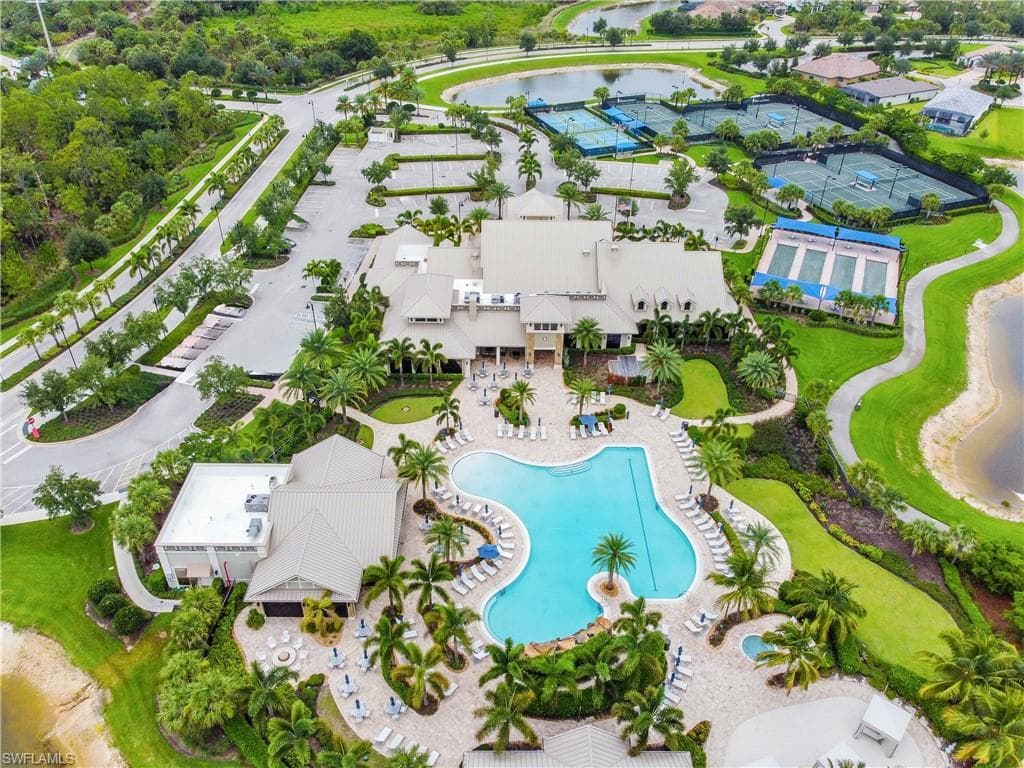 6787 Winding Cypress Dr, Naples, FL 34114-28