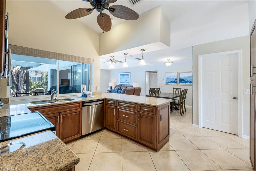 941 Ironwood Ct, Marco Island, FL 34145-12