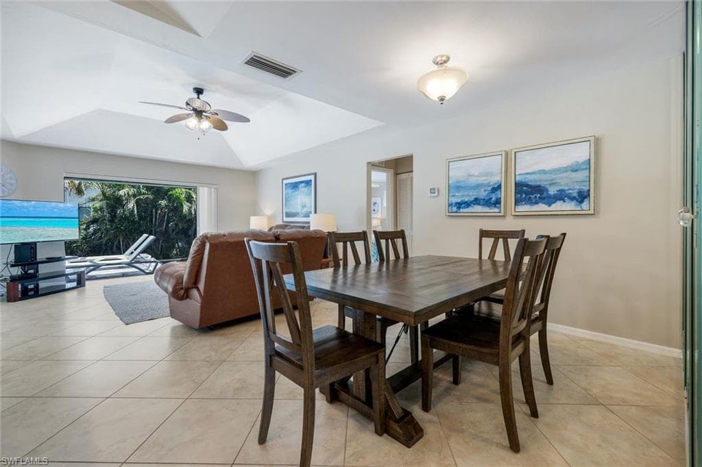 941 Ironwood Ct, Marco Island, FL 34145-17