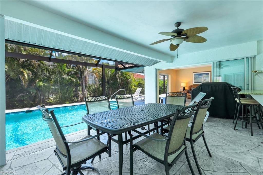 941 Ironwood Ct, Marco Island, FL 34145-28