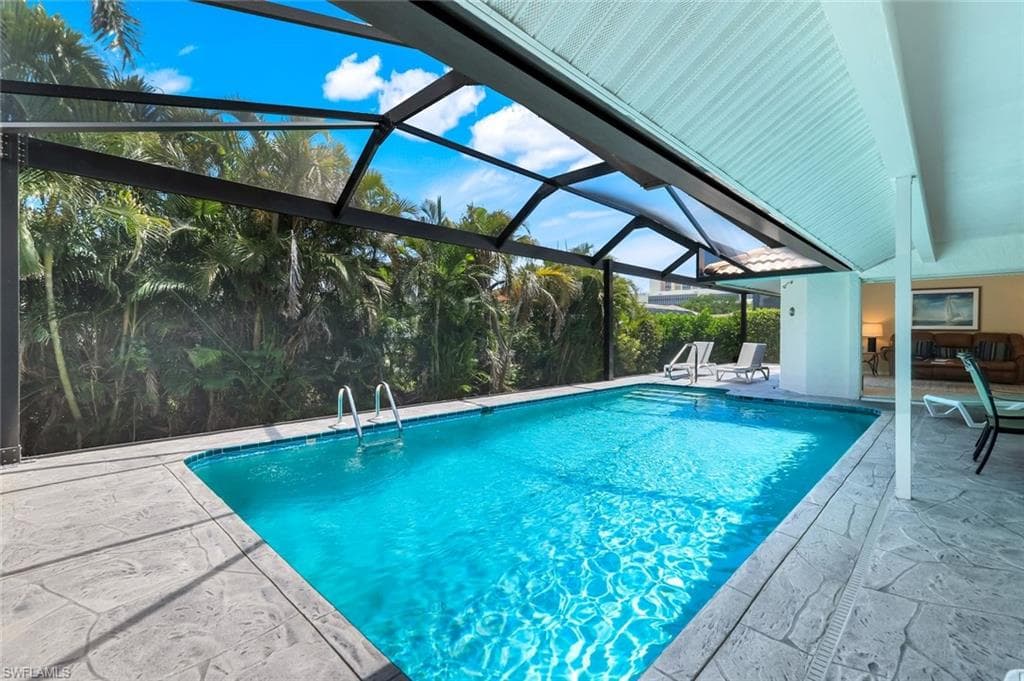 941 Ironwood Ct, Marco Island, FL 34145-29