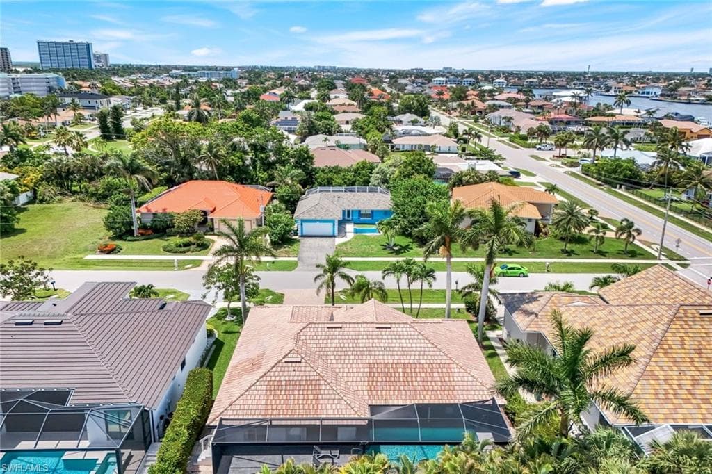 941 Ironwood Ct, Marco Island, FL 34145-36