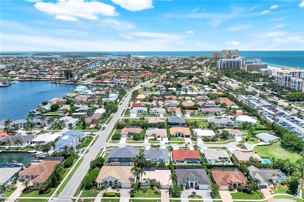 941 Ironwood Ct, Marco Island, FL 34145-38