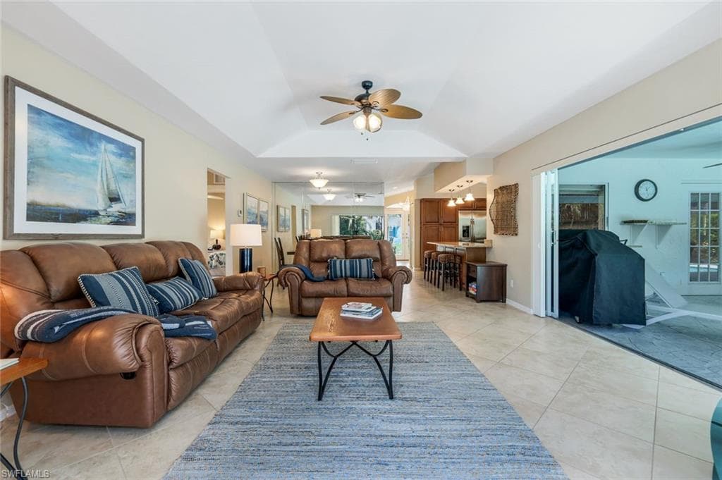 941 Ironwood Ct, Marco Island, FL 34145-7