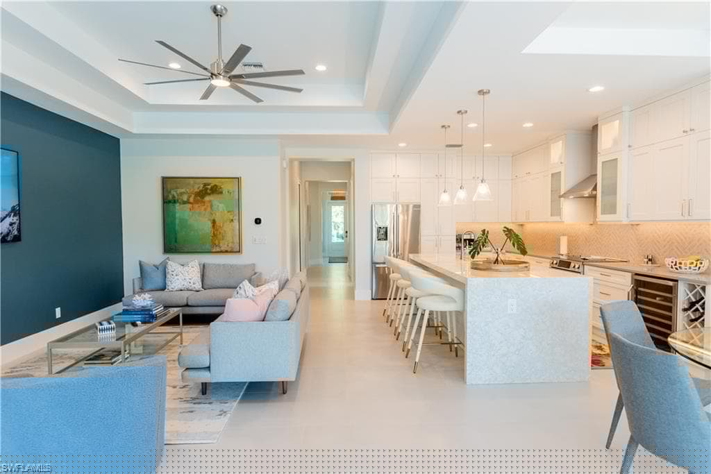 756 108th Ave N, Naples, FL 34108-4