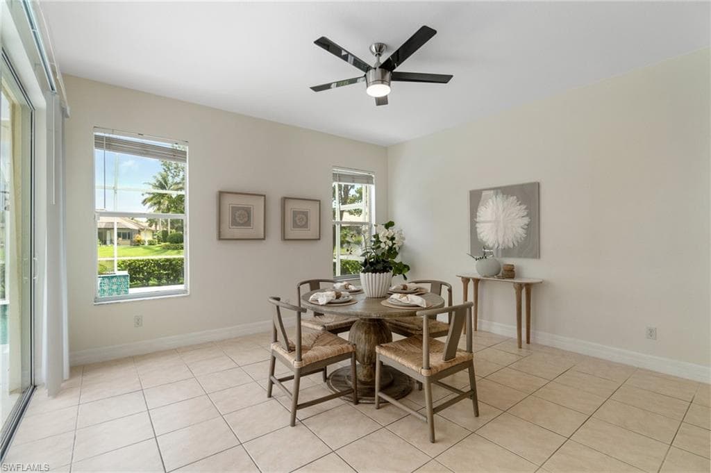 5012 Fairhaven Ln, Naples, FL 34109-10