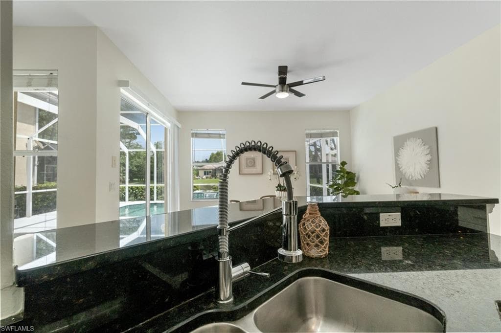 5012 Fairhaven Ln, Naples, FL 34109-13
