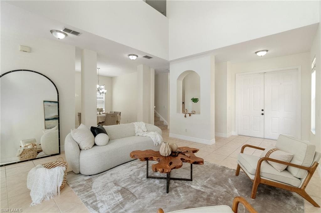 5012 Fairhaven Ln, Naples, FL 34109-14