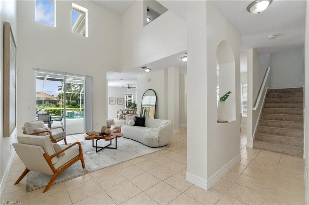 5012 Fairhaven Ln, Naples, FL 34109-17