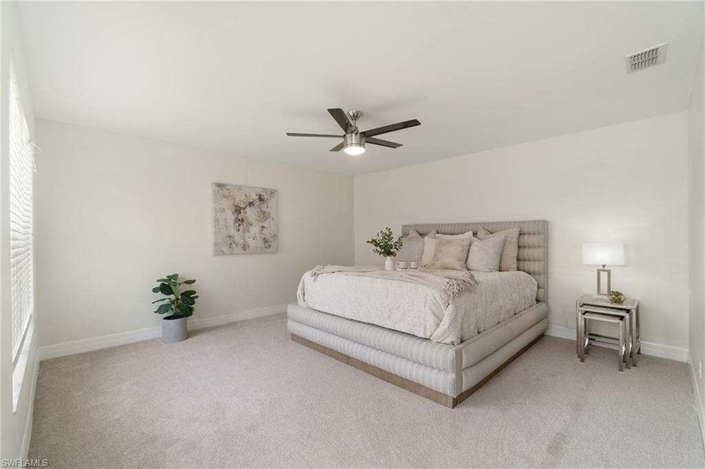 5012 Fairhaven Ln, Naples, FL 34109-19