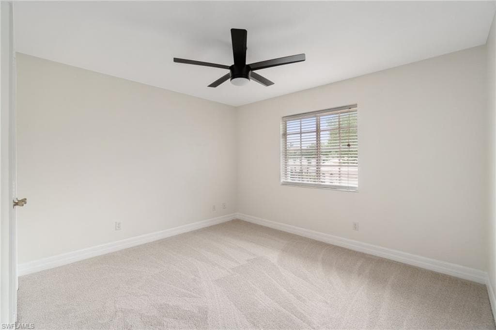 5012 Fairhaven Ln, Naples, FL 34109-26