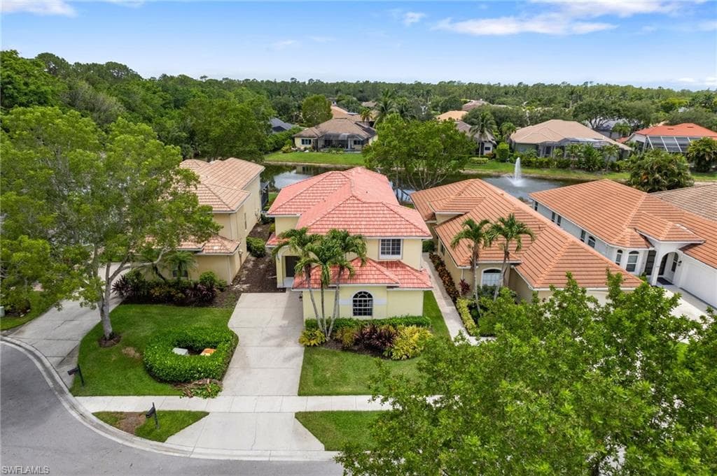5012 Fairhaven Ln, Naples, FL 34109-39