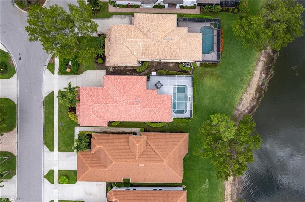 5012 Fairhaven Ln, Naples, FL 34109-40