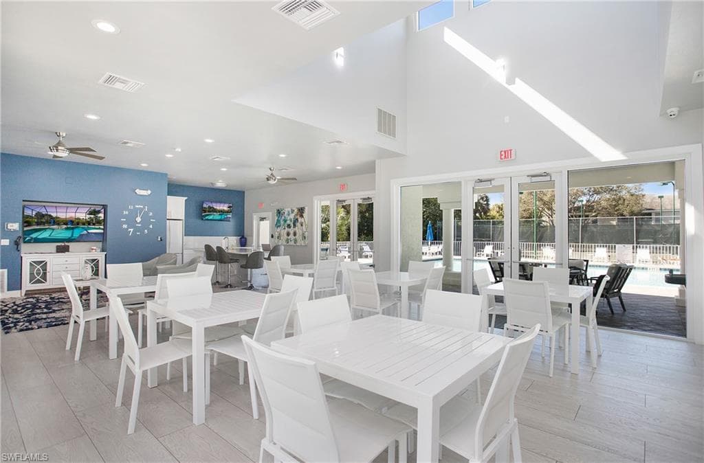 5012 Fairhaven Ln, Naples, FL 34109-46