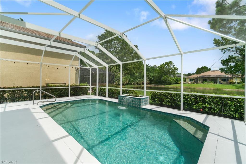 5012 Fairhaven Ln, Naples, FL 34109-5