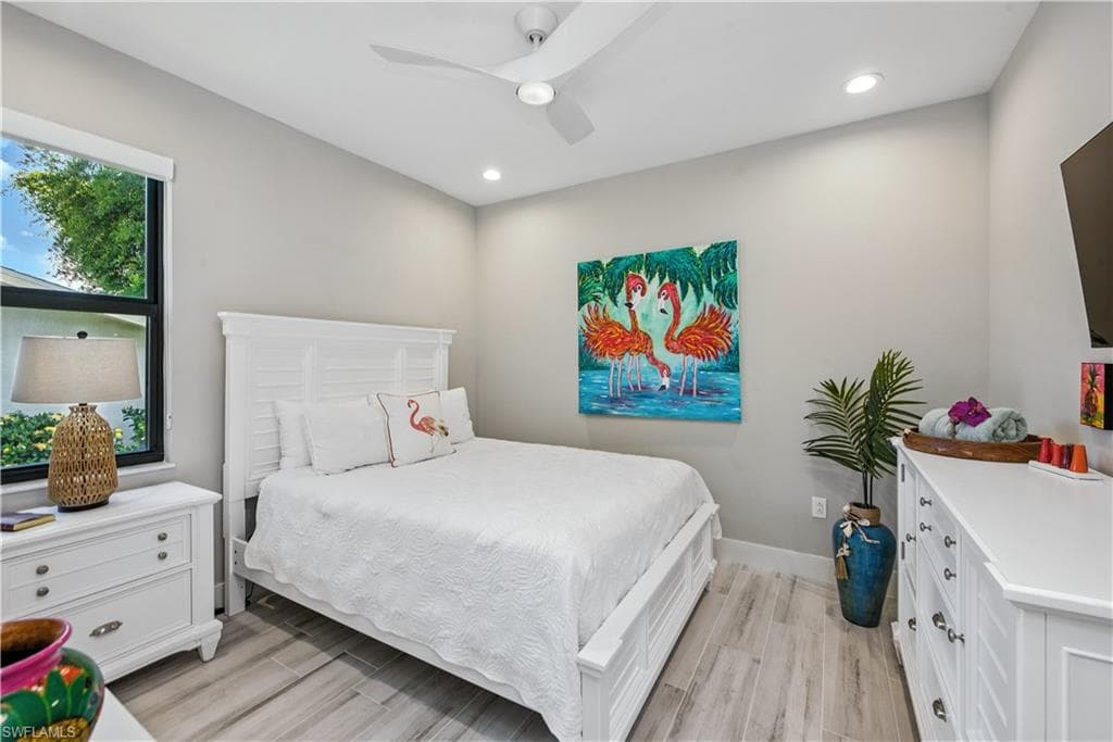 370 Regatta St, Marco Island, FL 34145-20