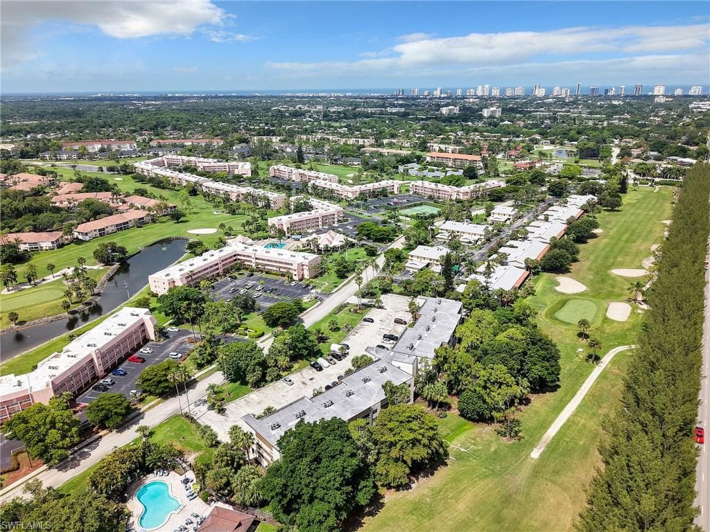 499 Forest Lakes Blvd 207, Naples, FL 34105-36