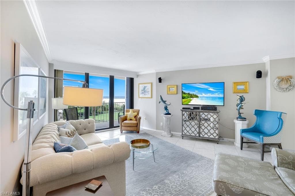 260 Seaview Ct 407, Marco Island, FL 34145-4