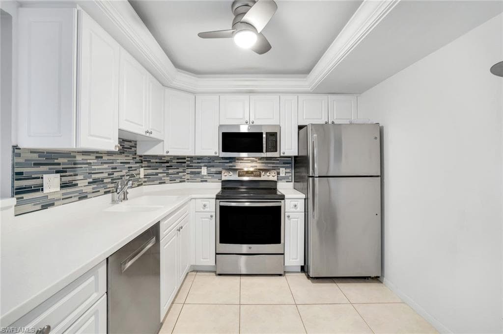 260 Seaview Ct 407, Marco Island, FL 34145-7