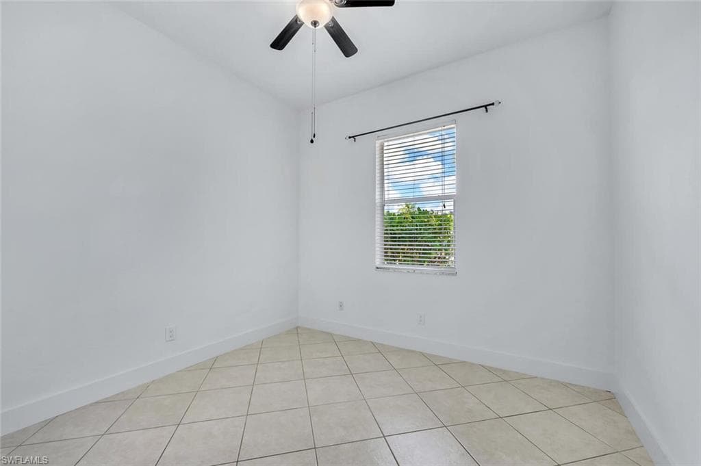 973 Summerfield Dr, Naples, FL 34120-21