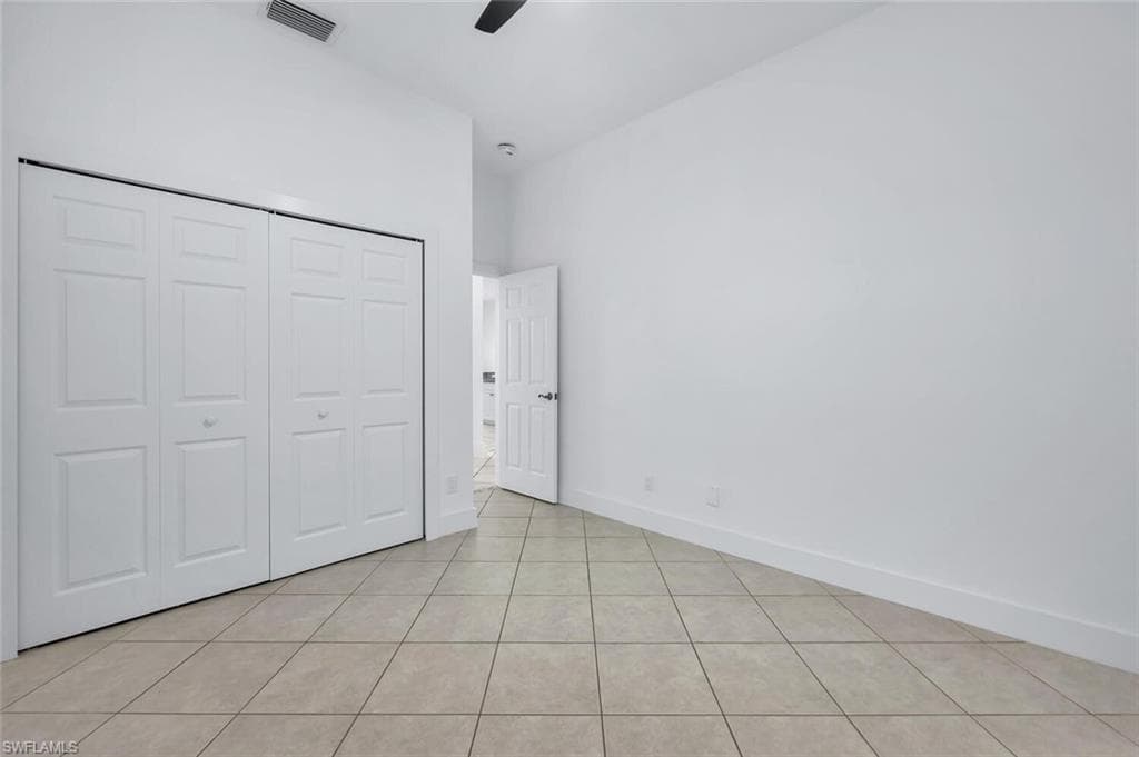 973 Summerfield Dr, Naples, FL 34120-25