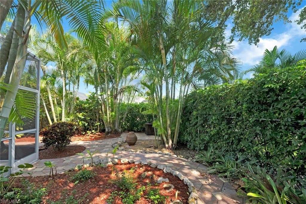 973 Summerfield Dr, Naples, FL 34120-35