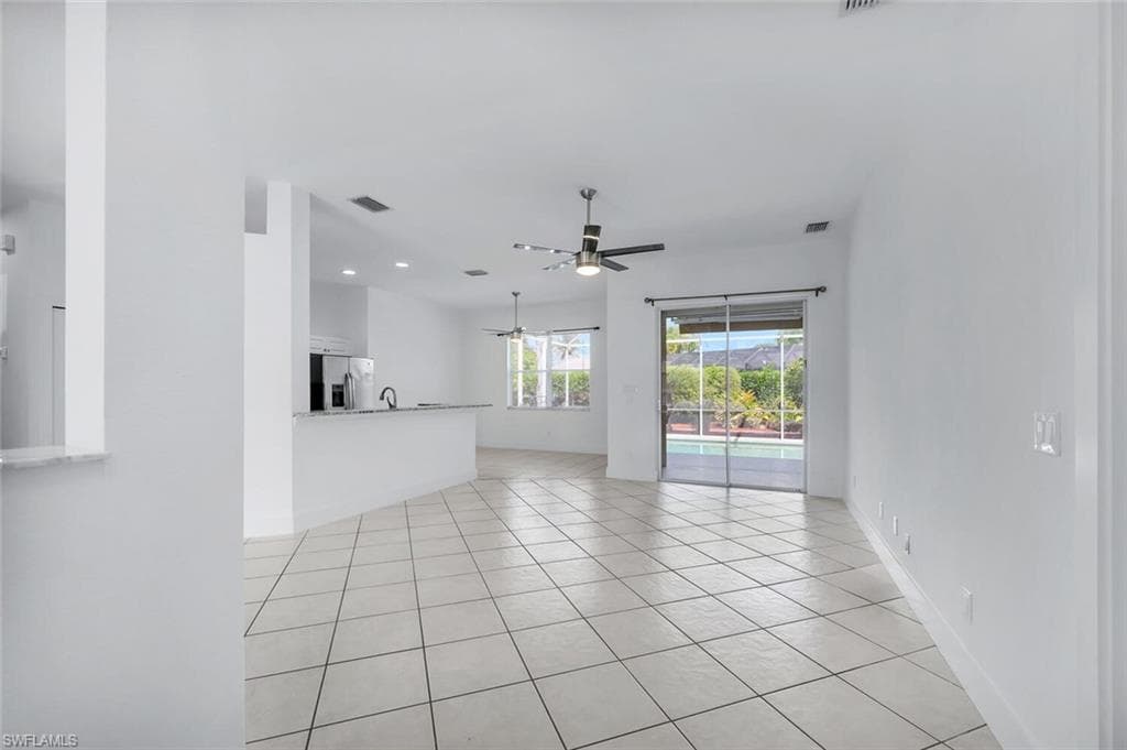 973 Summerfield Dr, Naples, FL 34120-5