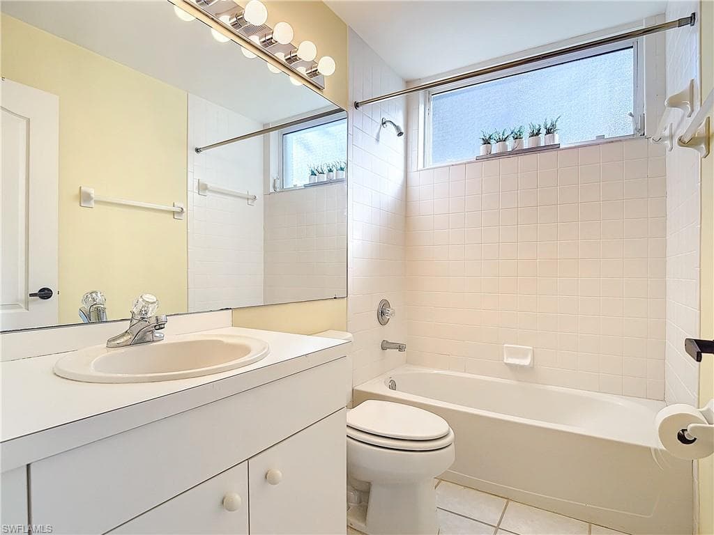 26450 Sunderland Dr 2101, Bonita Springs, FL 34135-20