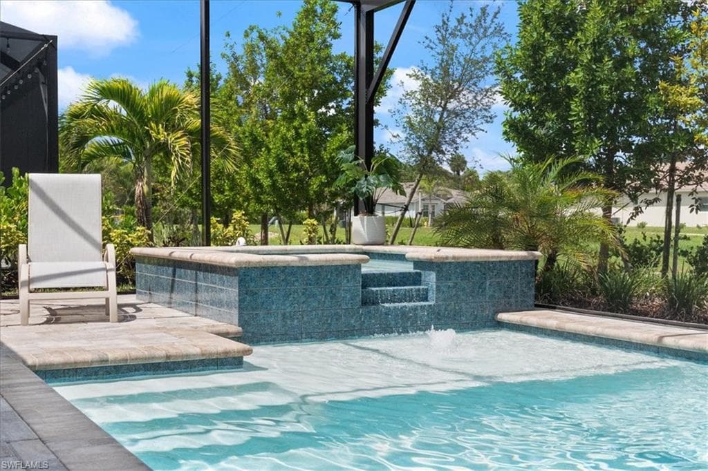 500 Polihale Way, Naples, FL 34114-37