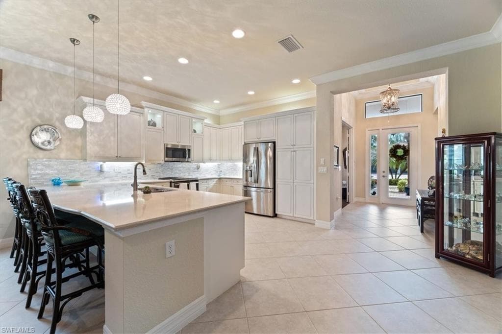 3051 Hudson Ter, Naples, FL 34119-18