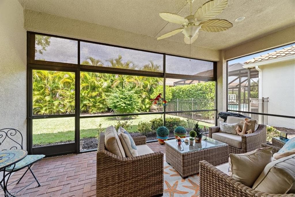 3051 Hudson Ter, Naples, FL 34119-28