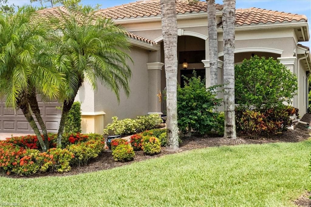 3051 Hudson Ter, Naples, FL 34119-2