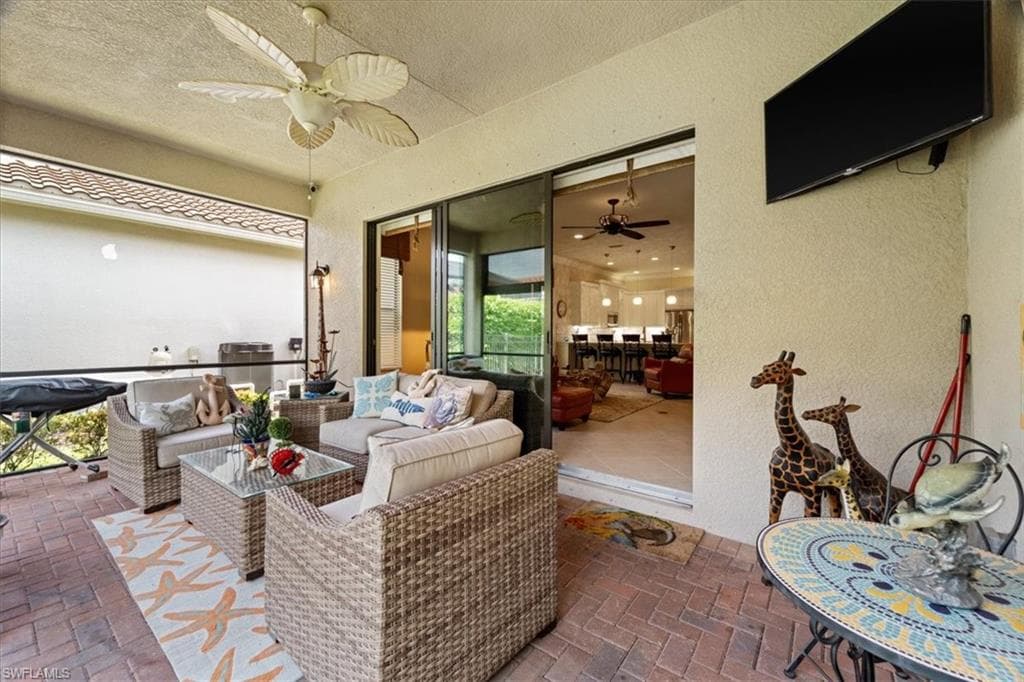 3051 Hudson Ter, Naples, FL 34119-29