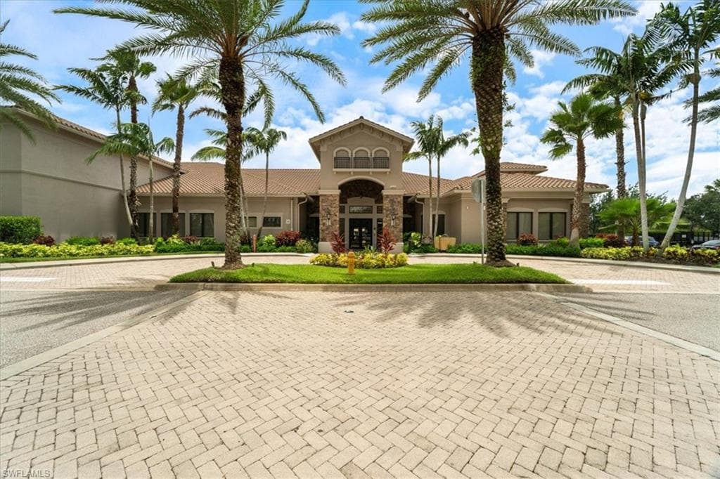3051 Hudson Ter, Naples, FL 34119-33