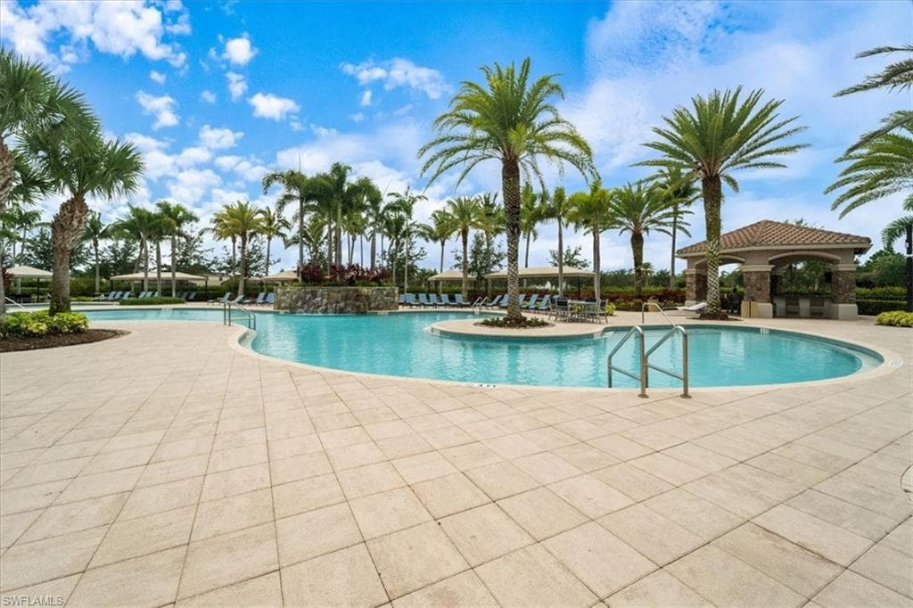 3051 Hudson Ter, Naples, FL 34119-48