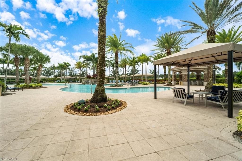 3051 Hudson Ter, Naples, FL 34119-4
