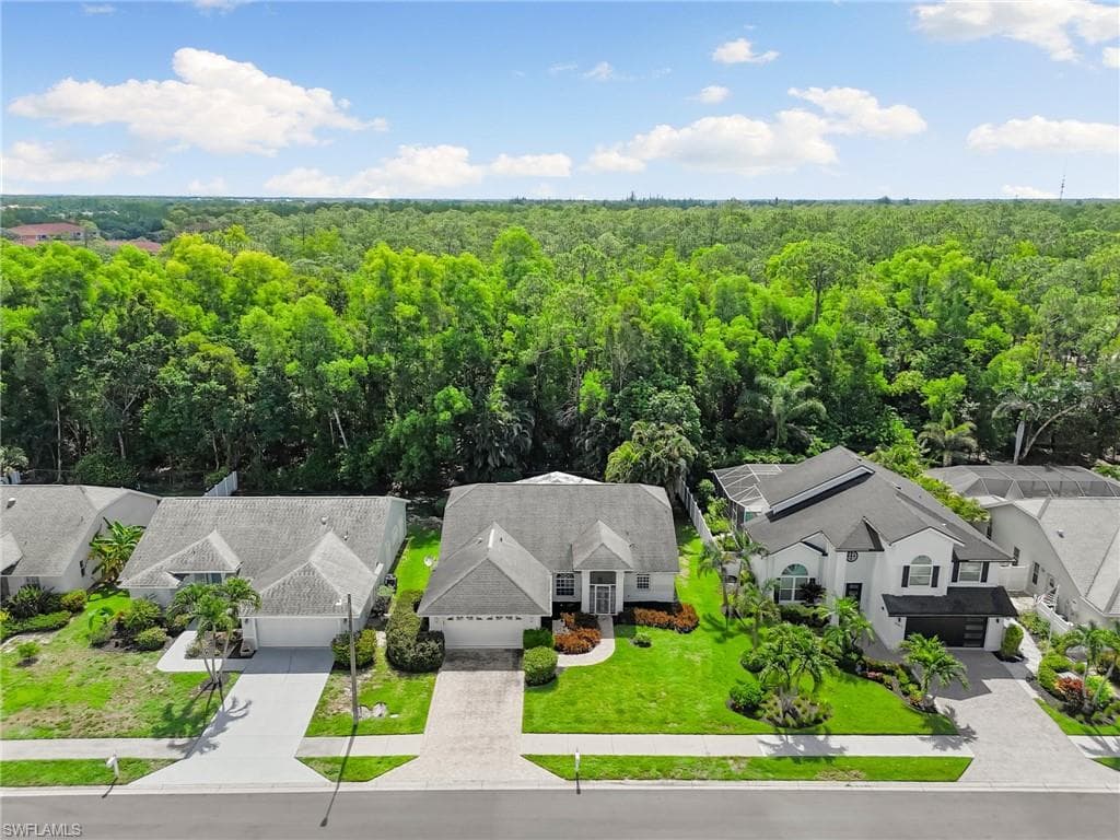 2052 Piccadilly Circus, Naples, FL 34112-34
