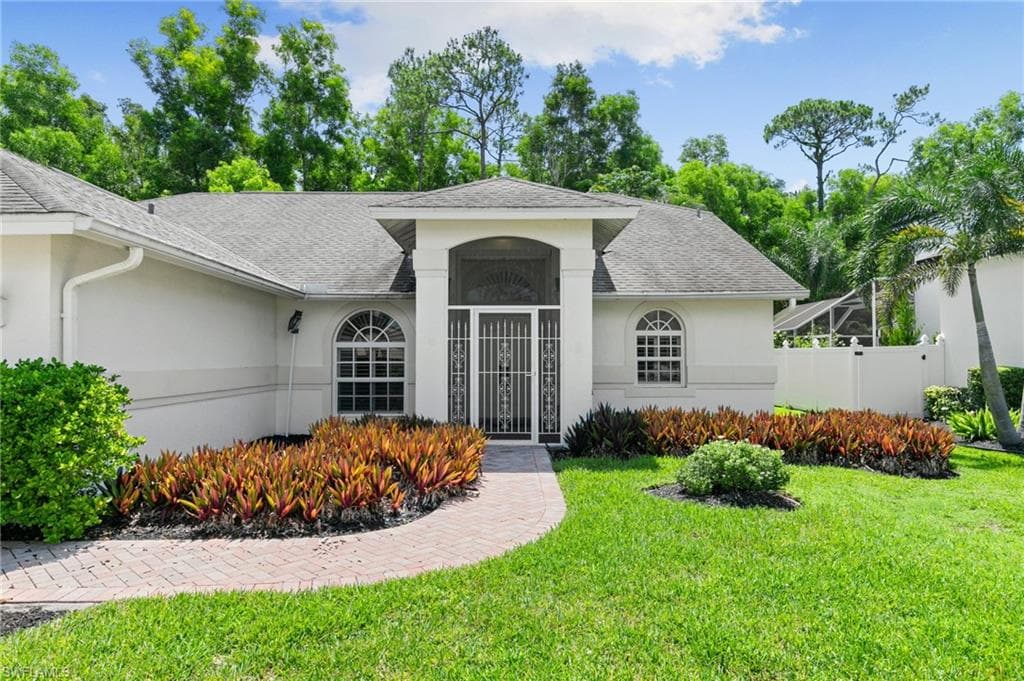 2052 Piccadilly Circus, Naples, FL 34112-36