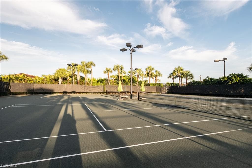 9425 Glenforest Dr, Naples, FL 34120-38
