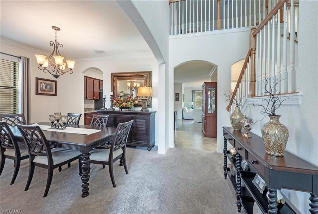9425 Glenforest Dr, Naples, FL 34120-3