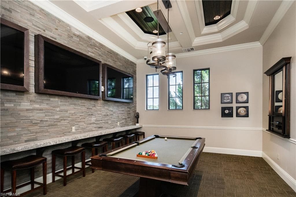 9425 Glenforest Dr, Naples, FL 34120-40